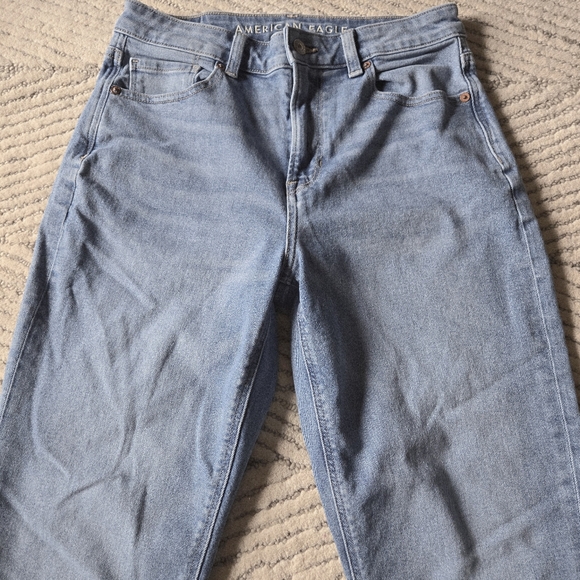 American Eagle women mom jean 4S Short Stretch Comfy French Girl Minimalist - Picture 14 of 14